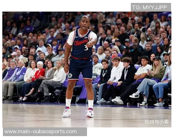 保罗半场表现稳健7分钟内贡献2助攻1抢断正负值高达7