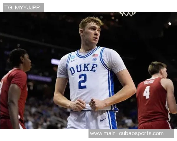 克里斯蒂谈弗拉格学习控卫角色面临的挑战与责任重担